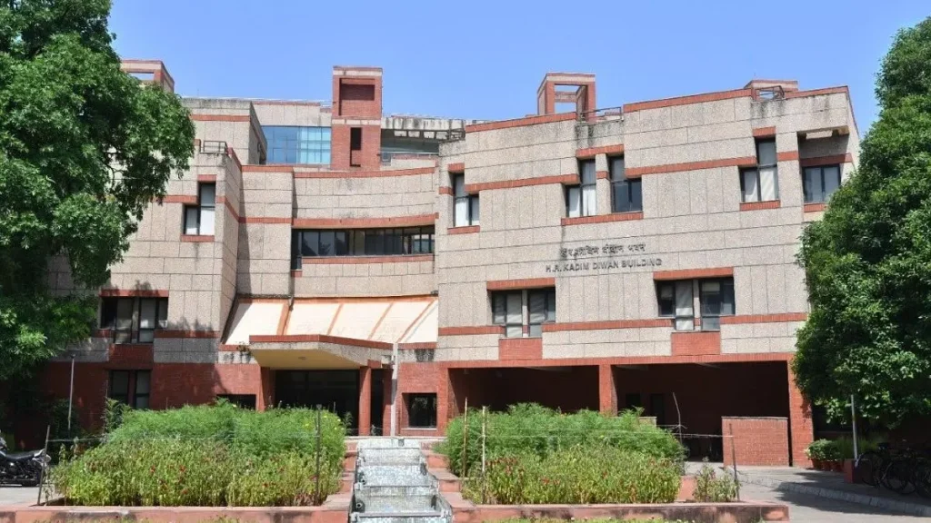 Kanpur IIT